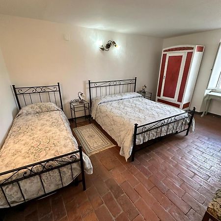 Отель Casa Garibaldi Понтремоли Экстерьер фото