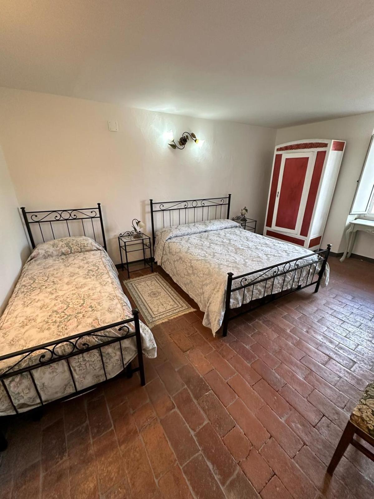 Отель Casa Garibaldi Понтремоли Экстерьер фото